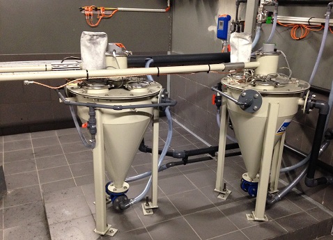 2 Feststoff- Wasserstrahl Pumpen für Pulveraktivkohle fertig montiert