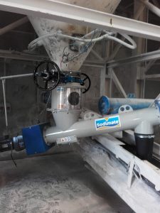 Silo Austragshilfe für Kreide mit geneigter Rohr-Förderschnecke